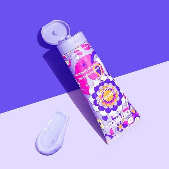 AMIKA Perk Up Talc-Free Dry Shampoo + Bust Your Brass Mask Duo - Picture 5 of 10